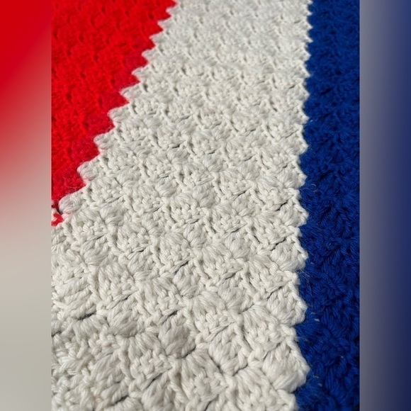 Granny square fourth of July independence day crochet large tassel blanket - Picture 5 of 7